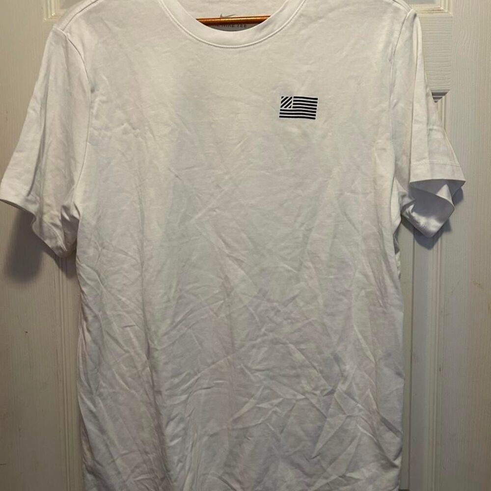 Nike Men's White T-shirt